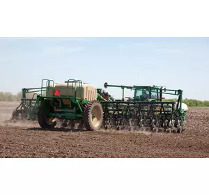 Пневматические сеялки точного высева Great Plains YP-1630F Пневматические сеялки точного высева Great Plains YP-1630F