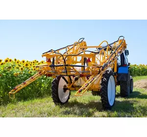 Причіпний обприскувач Кронос ОПК-2000-22 Причіпний обприскувач Кронос ОПК-2000-22